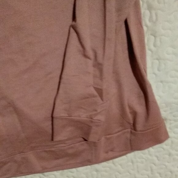 Silly Goose  Women's Lightweight Mauve Long Sleeved Sweatshirt.  Size Medium. NW - Picture 6 of 7